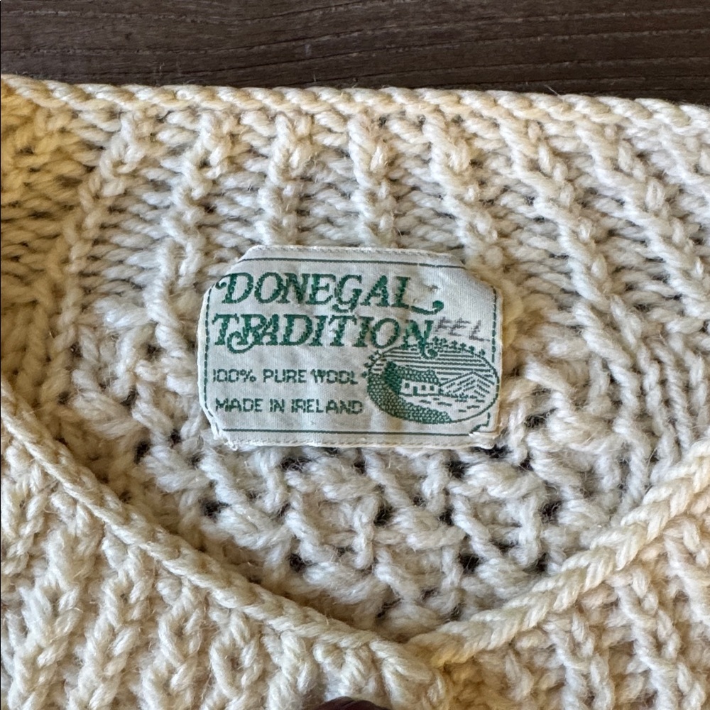Donegal Tradition vintage Irish fisherman sweater soft wool leather buttons Med - Picture 6 of 15